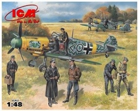 ICM 48803 Bf 109F-2 with German Pilots & Ground Personnel