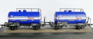 Exact-train EX20645 zestaw 2 cysterny Zkk PKP Ep.V Petrochemia ORLEN